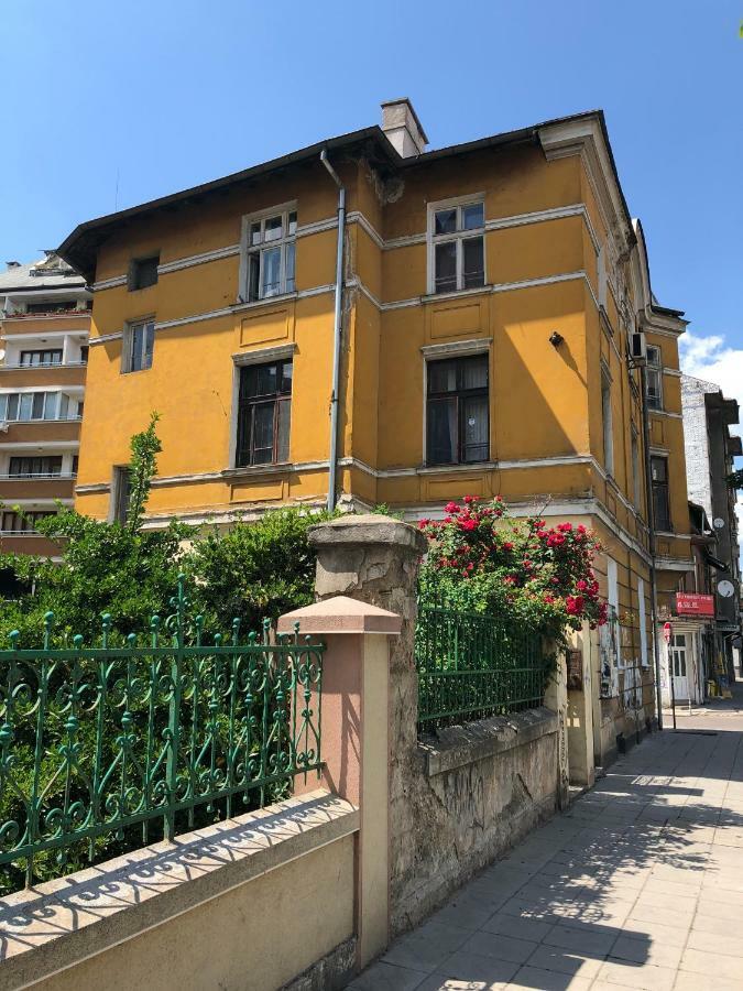 Modern & Old Apartment Sofia Exterior photo