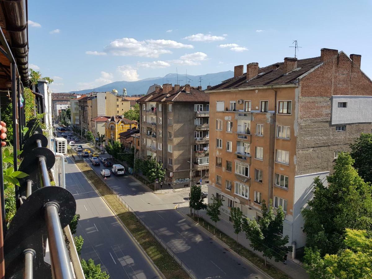 Modern & Old Apartment Sofia Exterior photo